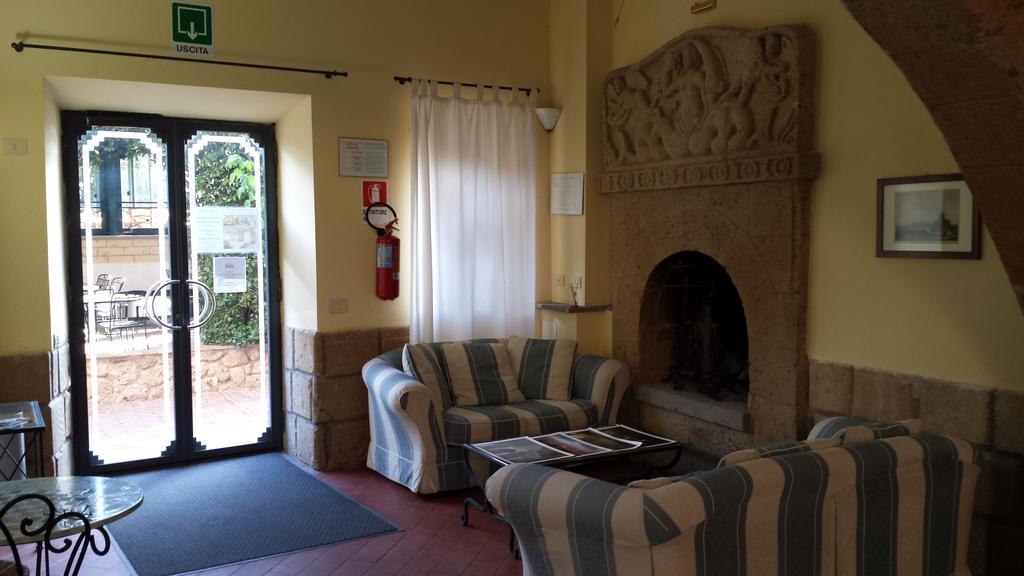 Hotel Scilla Sovana Eksteriør billede