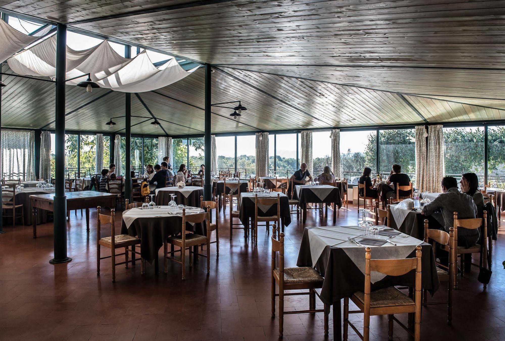 Hotel Scilla Sovana Eksteriør billede