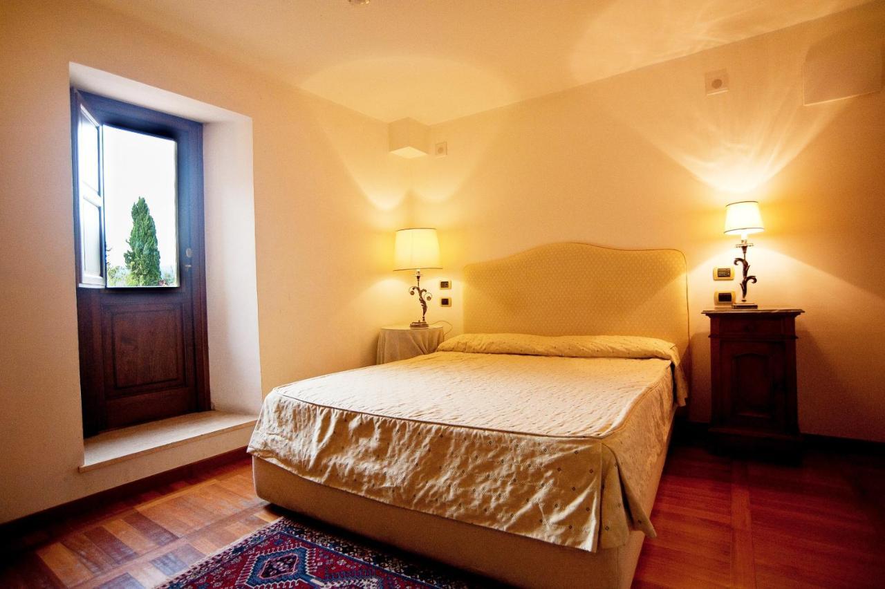 Hotel Scilla Sovana Eksteriør billede