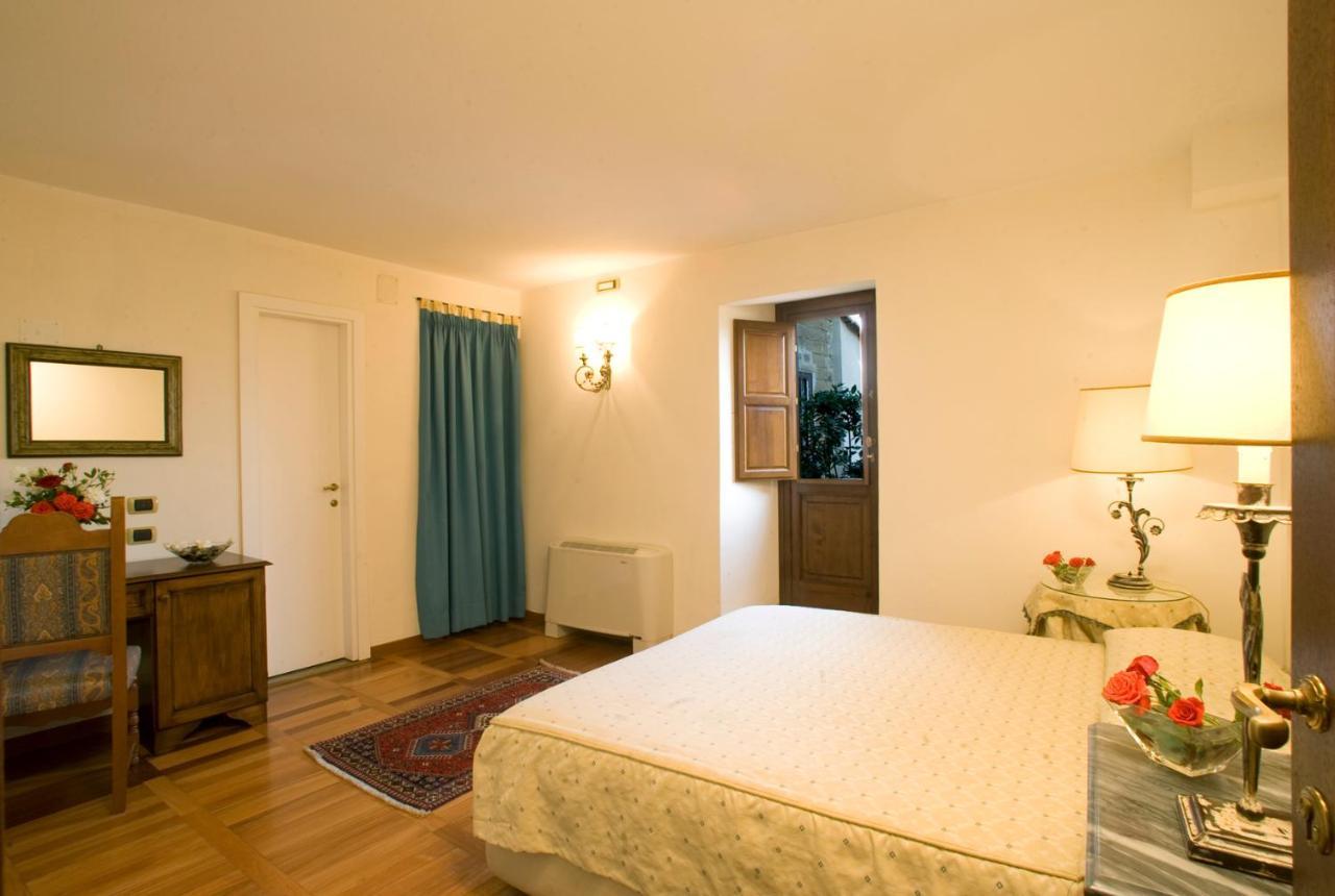 Hotel Scilla Sovana Eksteriør billede